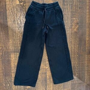 Lululemon Scuba Black Wide-Leg Pant - Sweat Pant, regular size XS